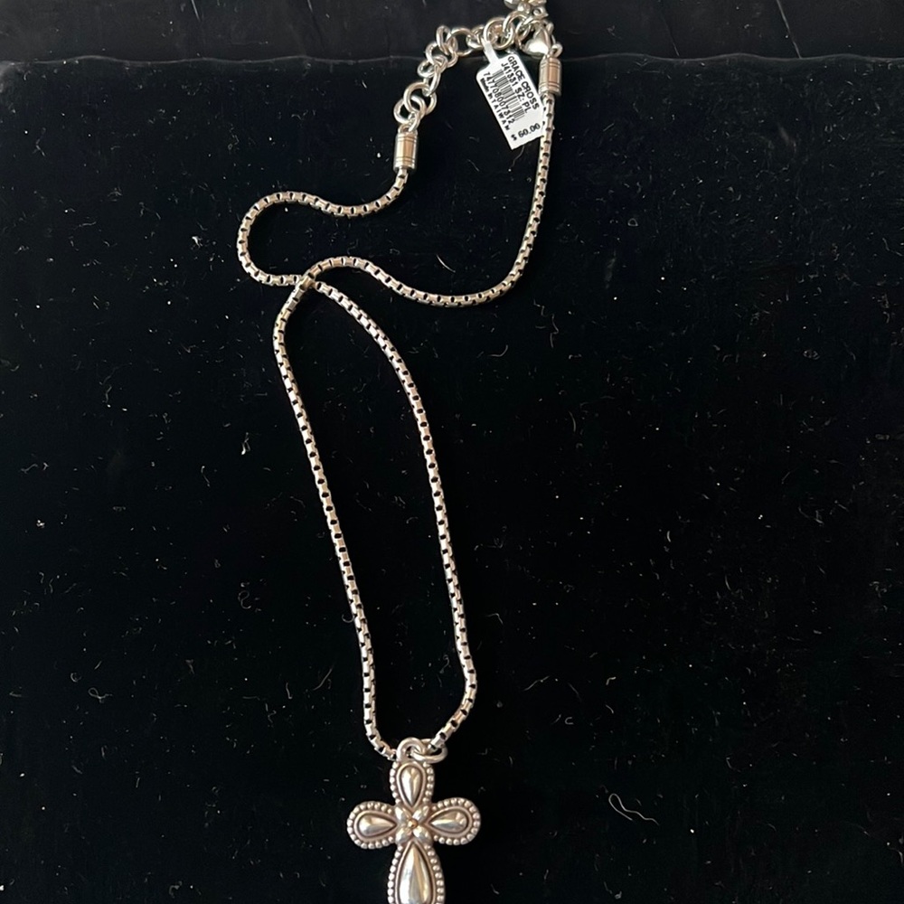 Brand new never worn Brighton necklace
